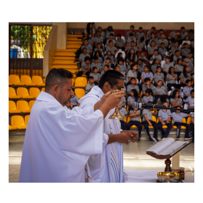 Eucaristía para pedir por la paz de nuestra región.